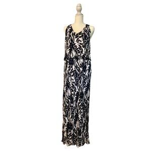 Elegant Banana Republic Fern Print Maxi Dress | XS | Navy & White